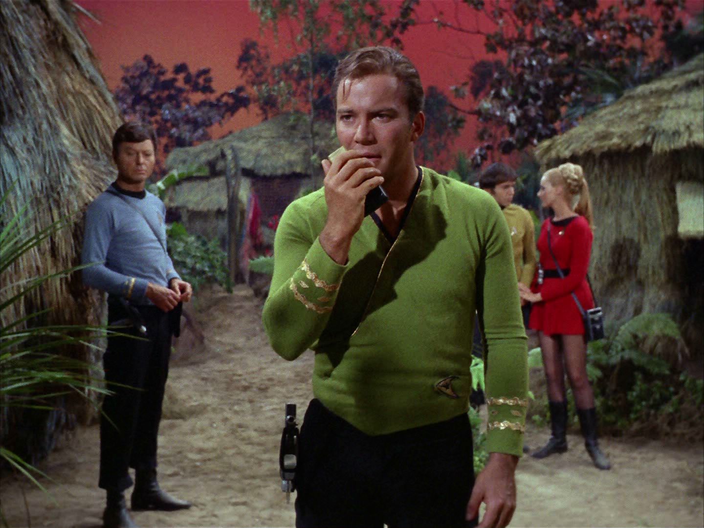 ariane179254_StarTrek_2x05_TheApple_1284.jpg