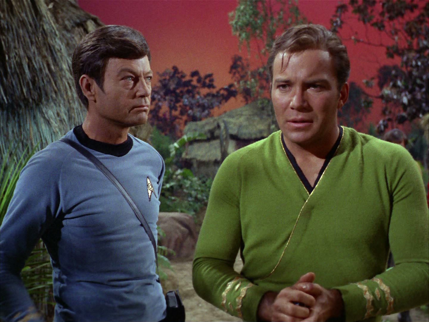 ariane179254_StarTrek_2x05_TheApple_1292.jpg