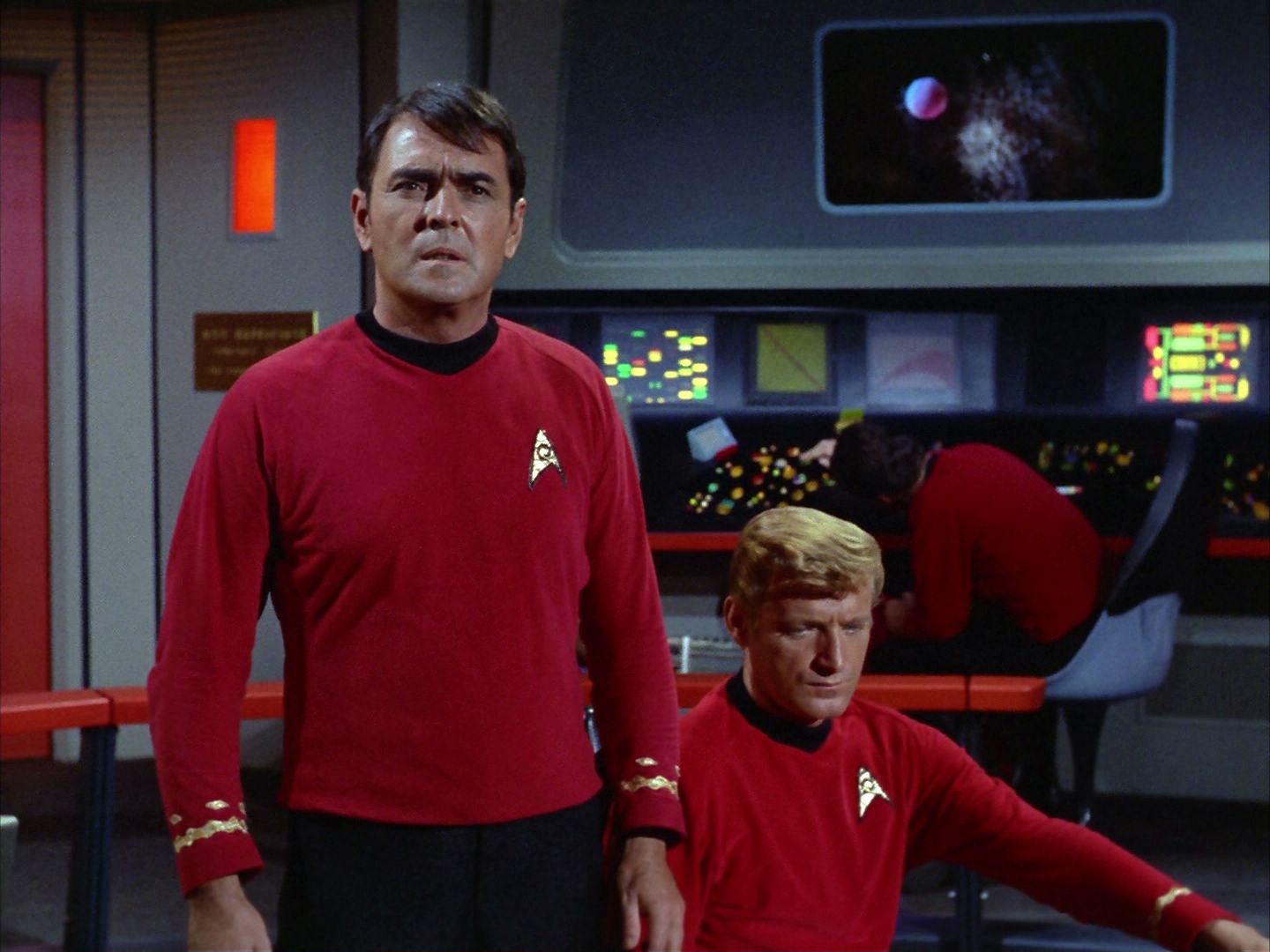 ariane179254_StarTrek_2x05_TheApple_1303.jpg