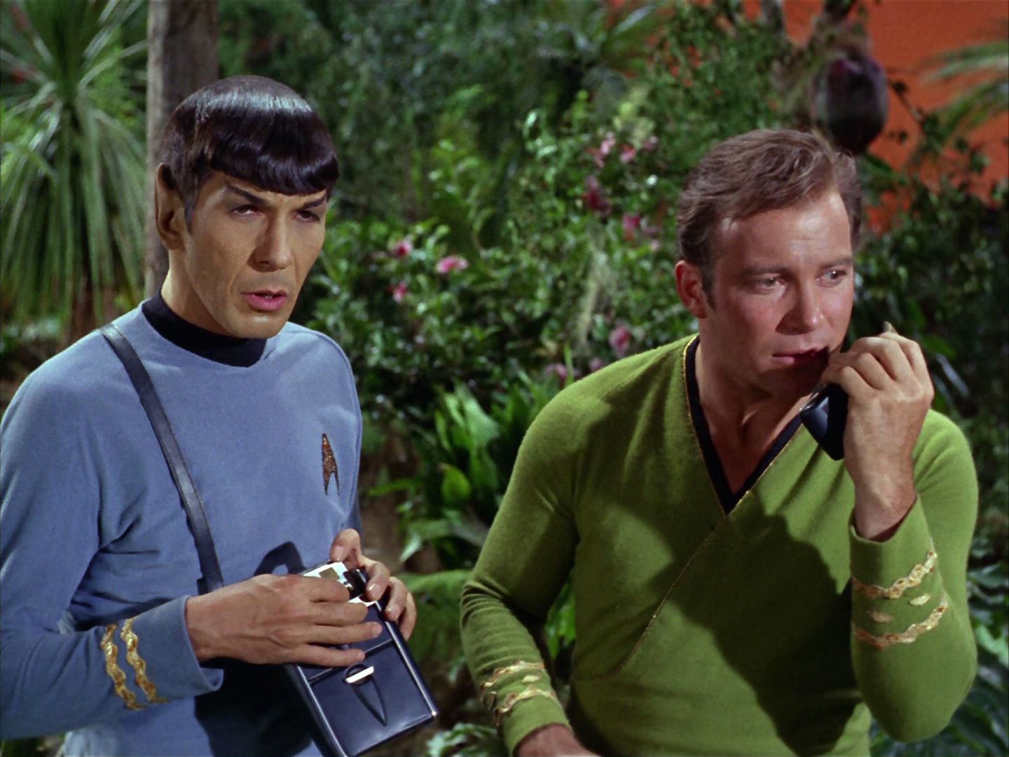 ariane179254_StarTrek_2x05_TheApple_1308.jpg