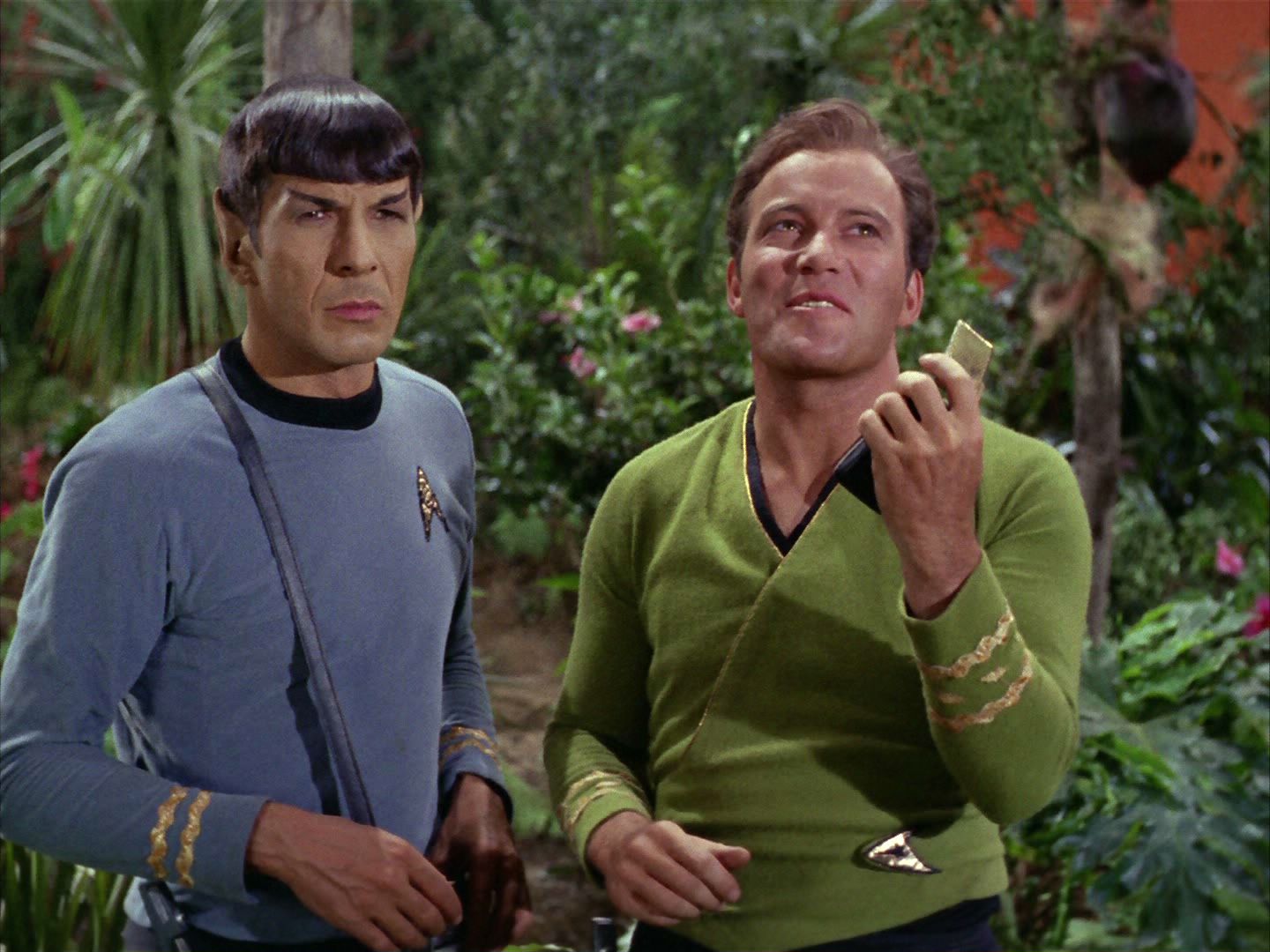 ariane179254_StarTrek_2x05_TheApple_1379.jpg