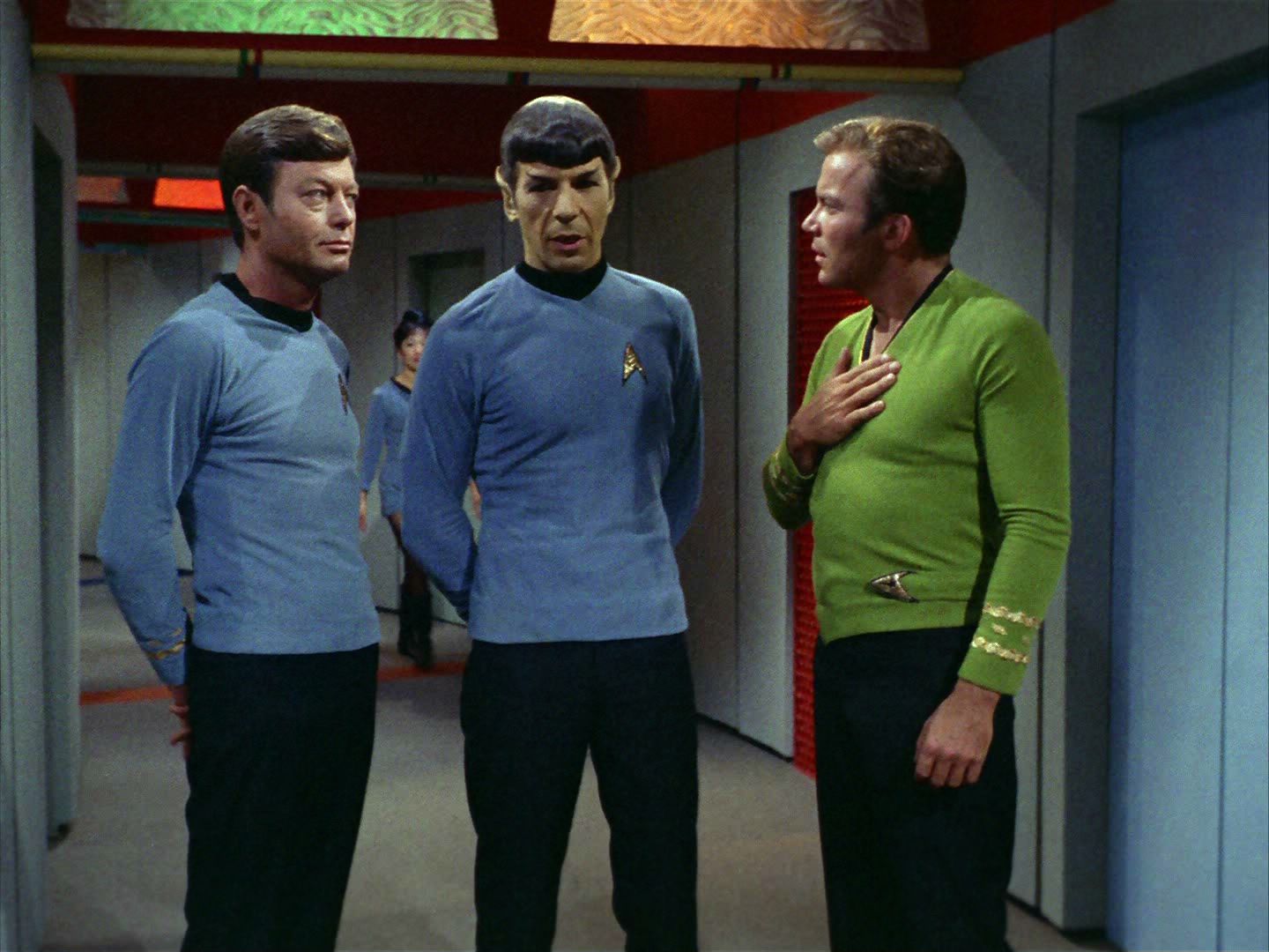 ariane179254_StarTrek_2x05_TheApple_1447.jpg