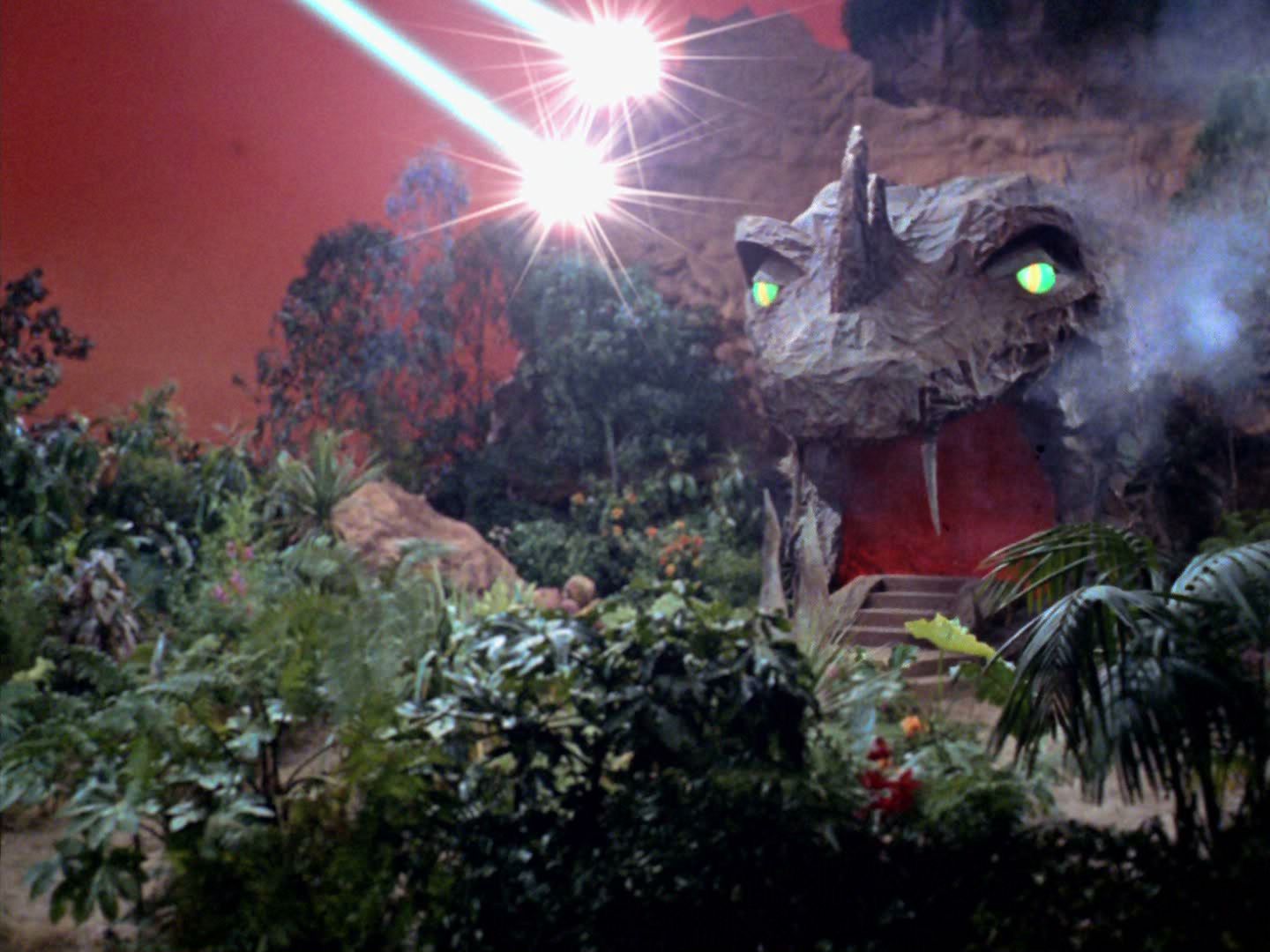 ariane179254_StarTrek_2x05_TheApple_TheNewEffects_0043.jpg