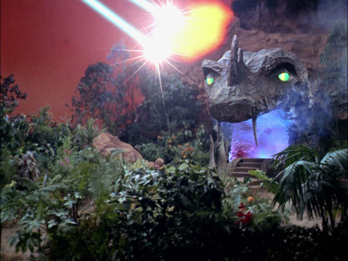 ariane179254_StarTrek_2x05_TheApple_TheNewEffects_0047.jpg