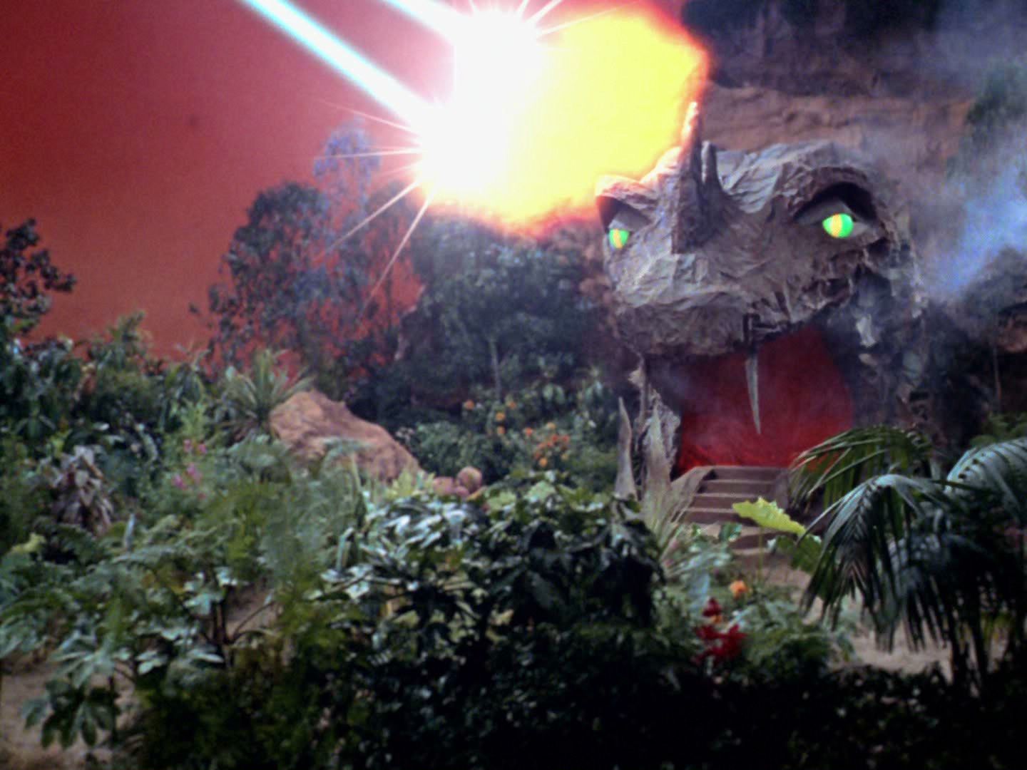 ariane179254_StarTrek_2x05_TheApple_TheNewEffects_0053.jpg