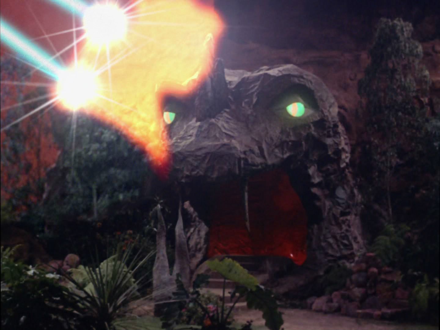ariane179254_StarTrek_2x05_TheApple_TheNewEffects_0056.jpg