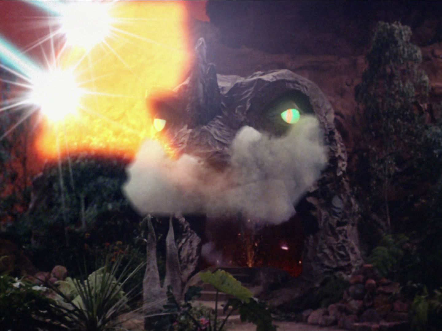 ariane179254_StarTrek_2x05_TheApple_TheNewEffects_0060.jpg