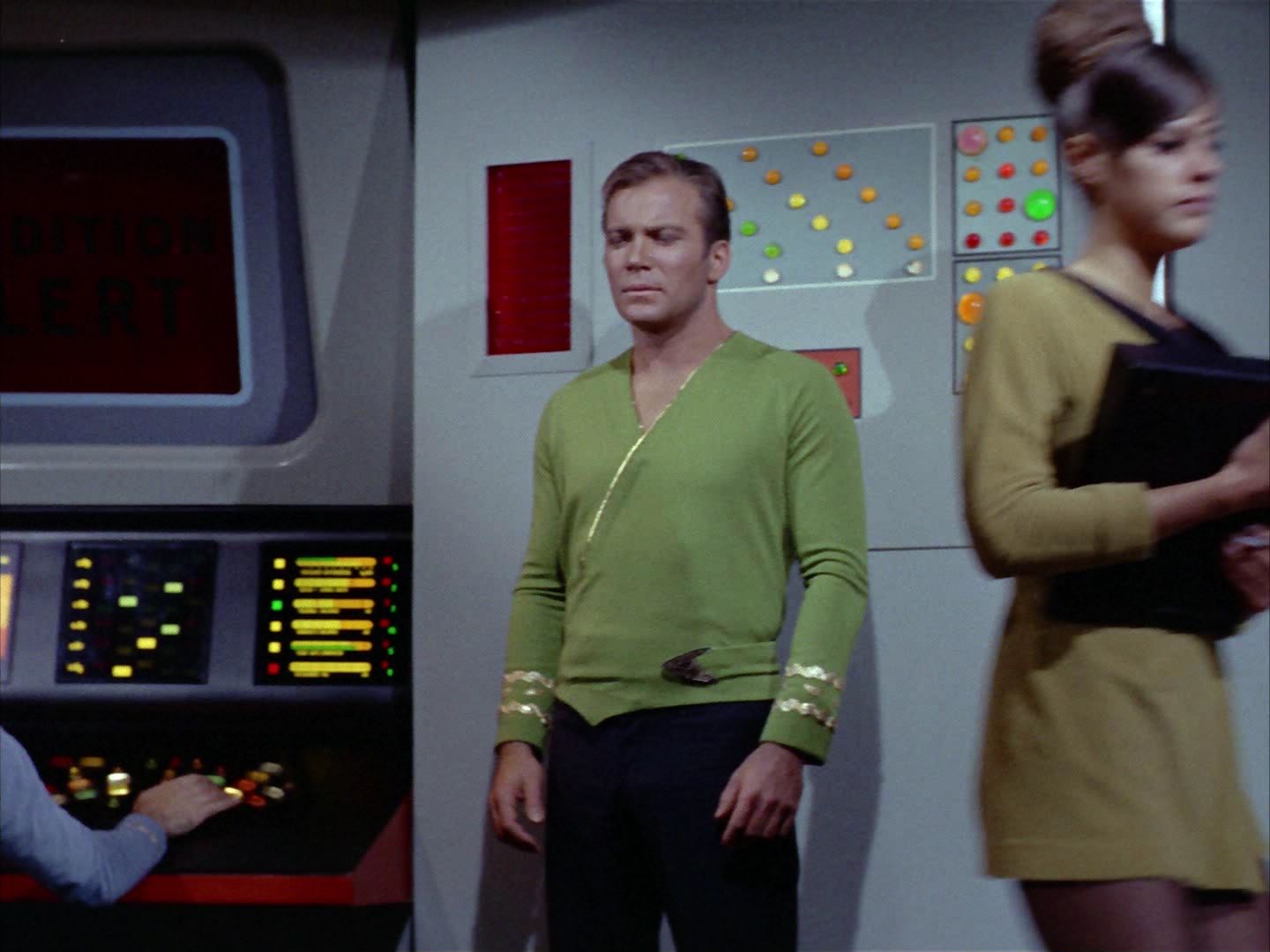 ariane179254_StarTrek_2x06_TheDoomsdayMachine_0095.jpg
