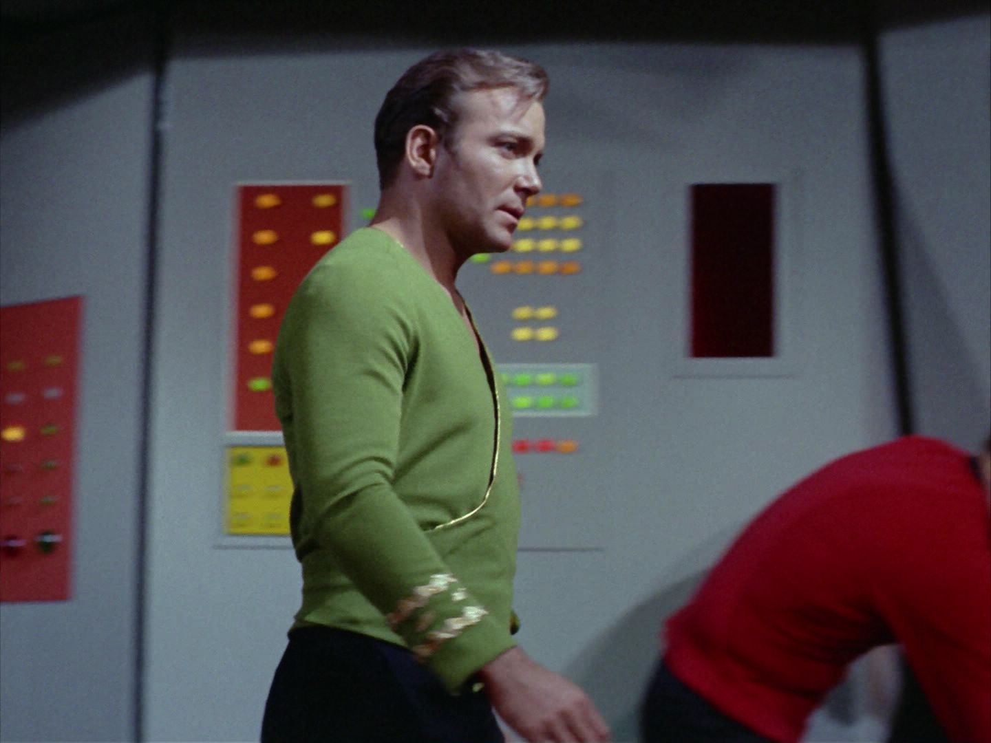 ariane179254_StarTrek_2x06_TheDoomsdayMachine_0102.jpg