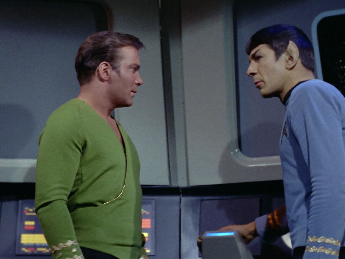 ariane179254_StarTrek_2x06_TheDoomsdayMachine_0109.jpg