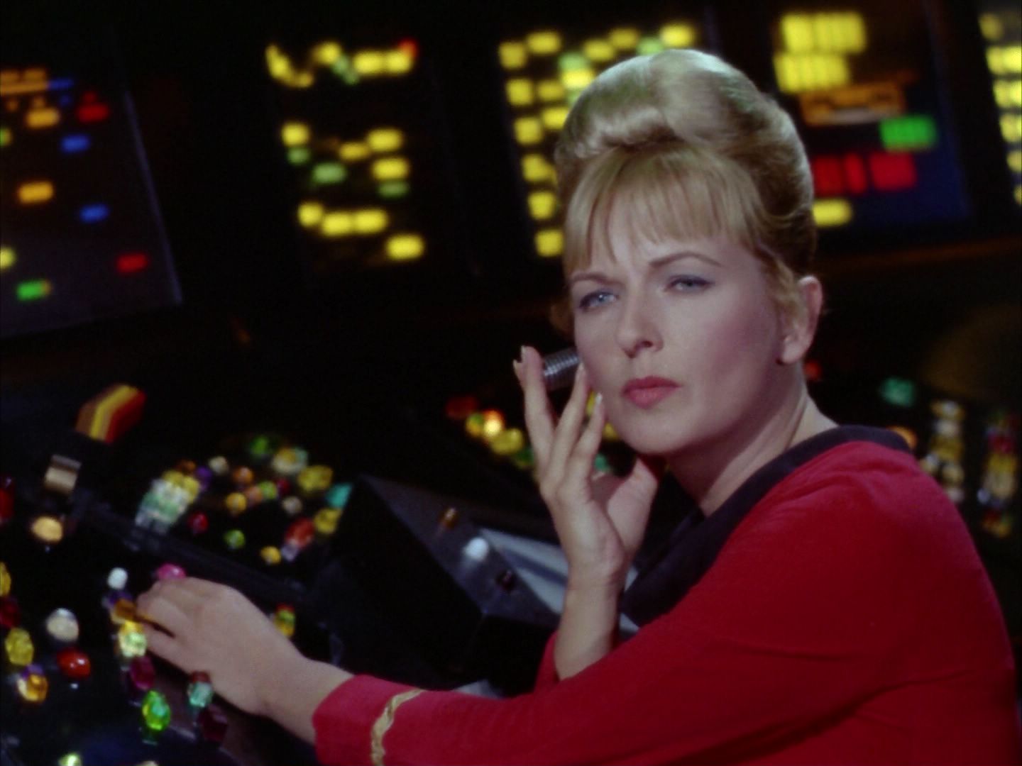 ariane179254_StarTrek_2x06_TheDoomsdayMachine_0113.jpg