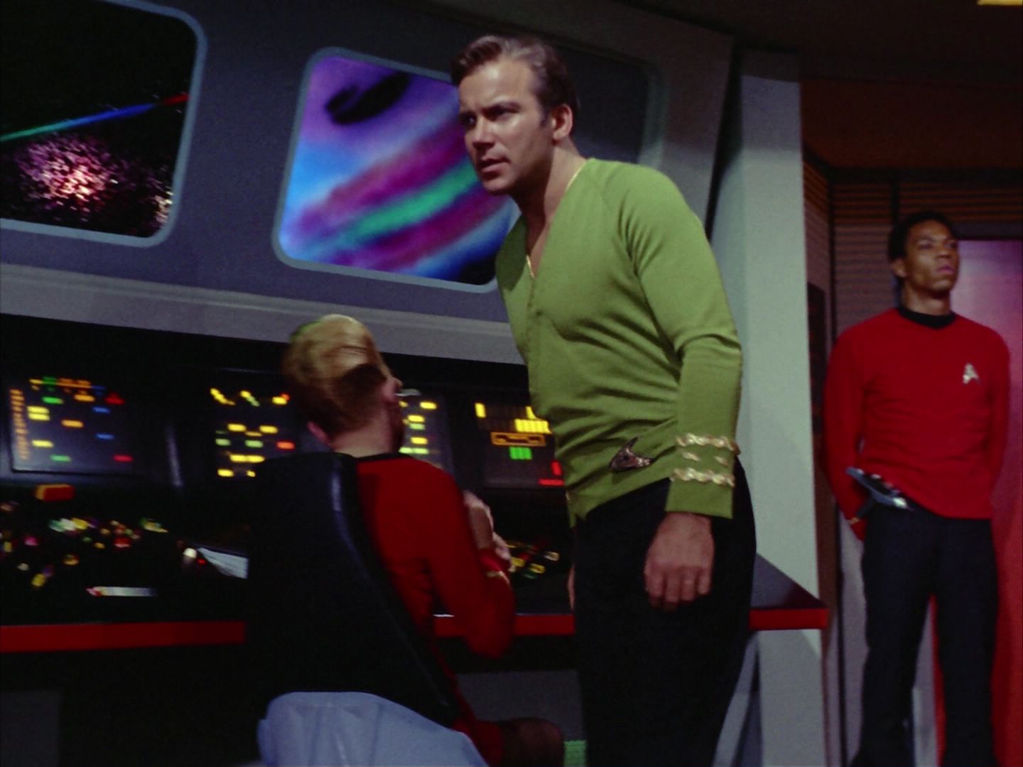 ariane179254_StarTrek_2x06_TheDoomsdayMachine_0301.jpg