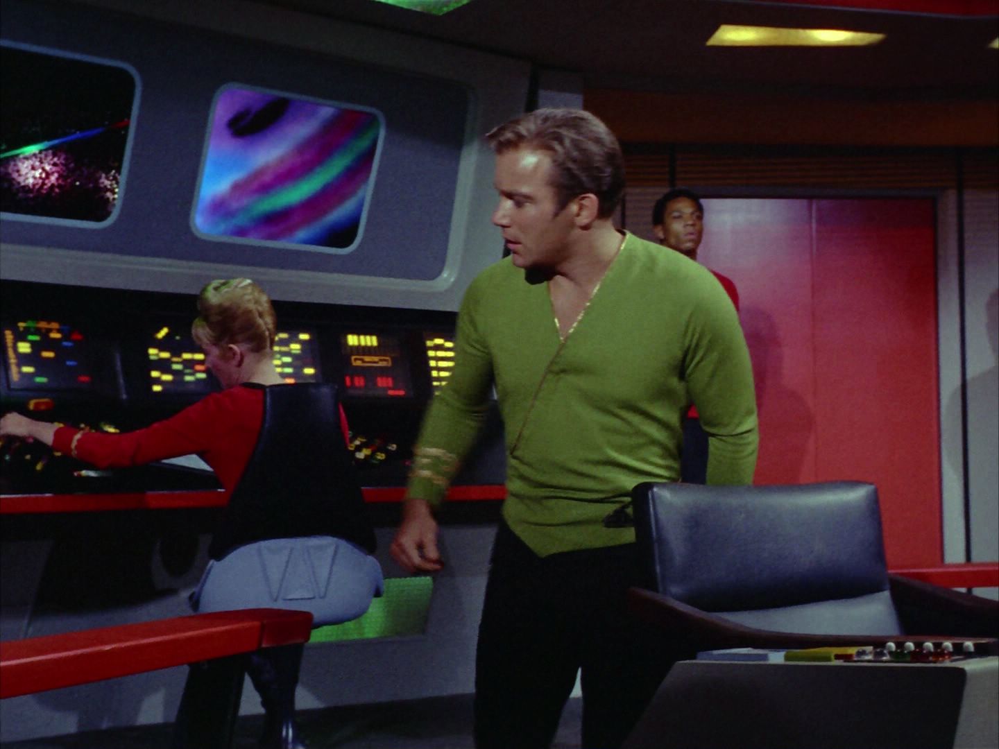 ariane179254_StarTrek_2x06_TheDoomsdayMachine_0350.jpg