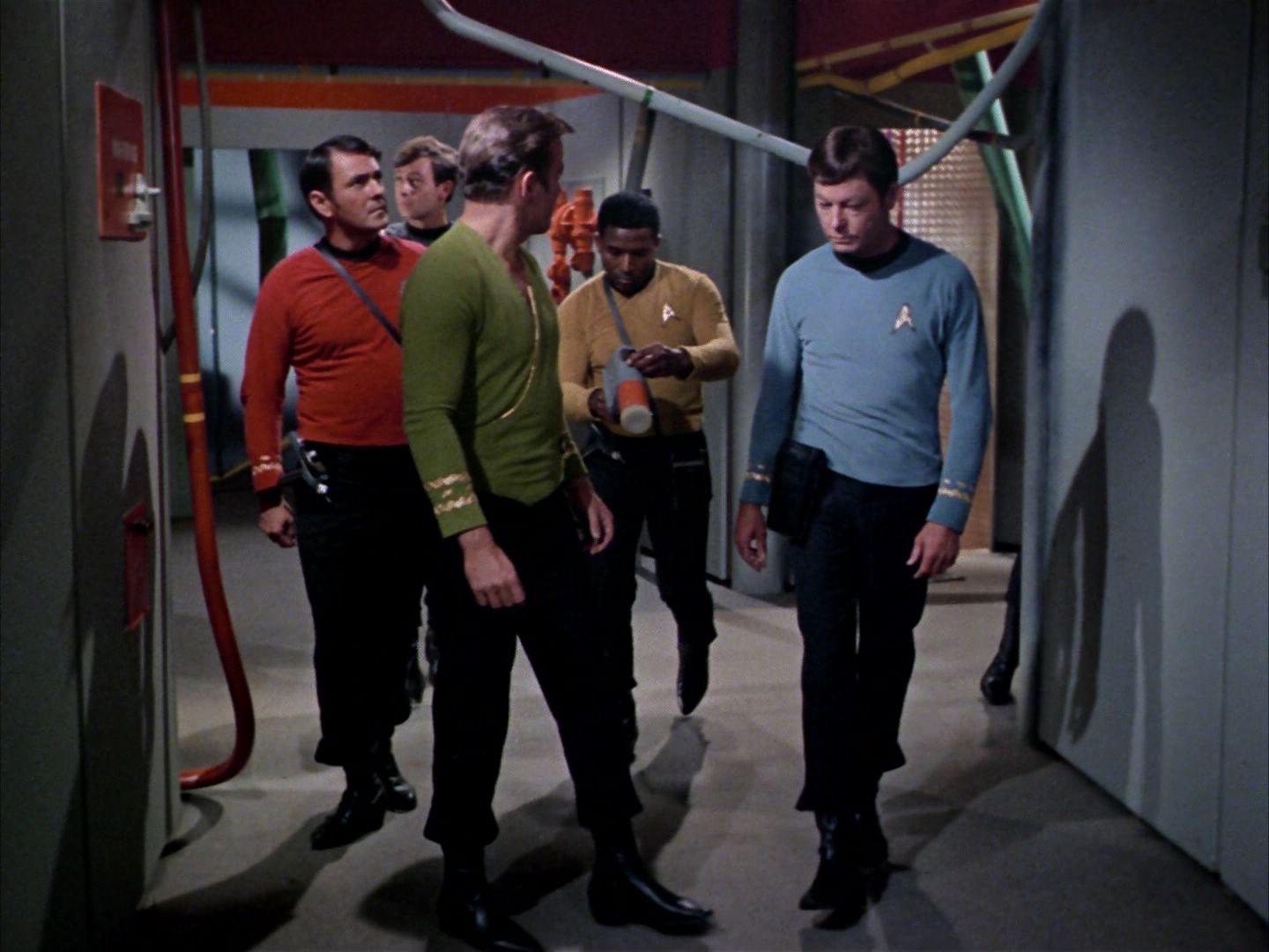 ariane179254_StarTrek_2x06_TheDoomsdayMachine_0383.jpg
