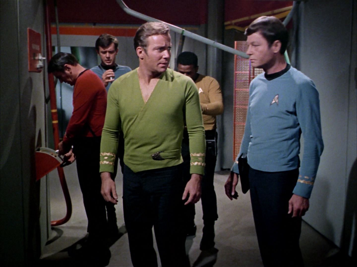 ariane179254_StarTrek_2x06_TheDoomsdayMachine_0388.jpg