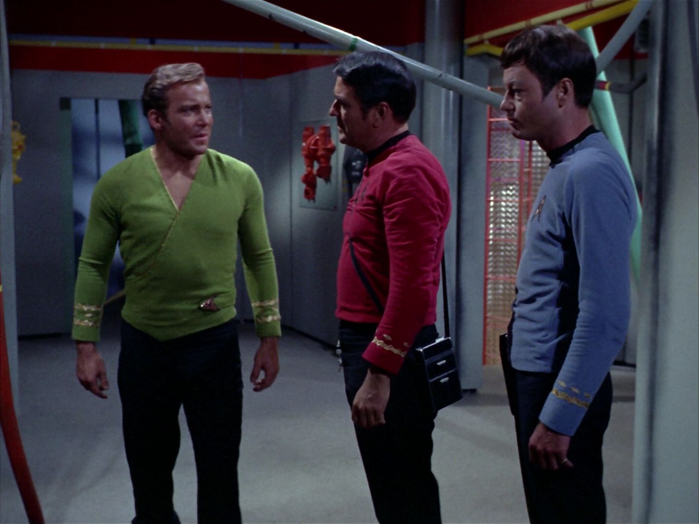 ariane179254_StarTrek_2x06_TheDoomsdayMachine_0495.jpg