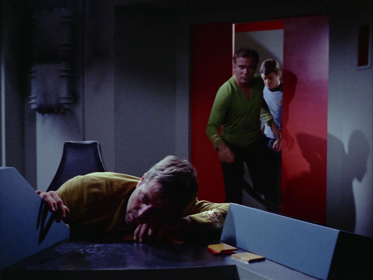 ariane179254_StarTrek_2x06_TheDoomsdayMachine_0523.jpg