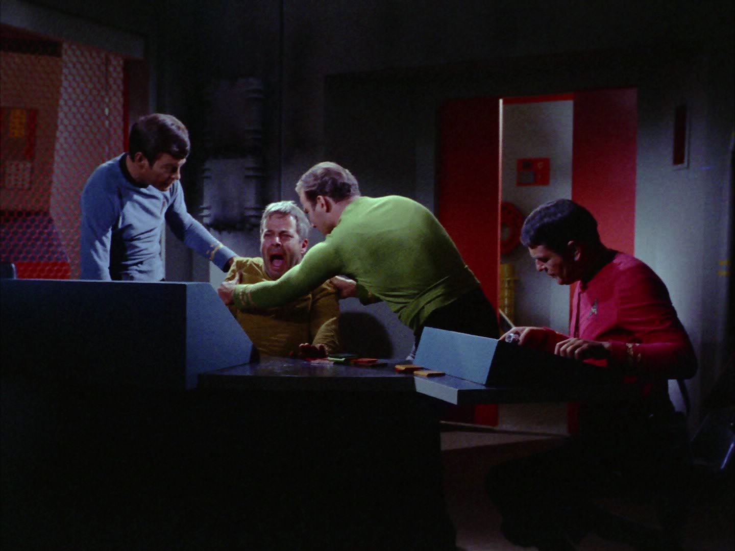 ariane179254_StarTrek_2x06_TheDoomsdayMachine_0588.jpg