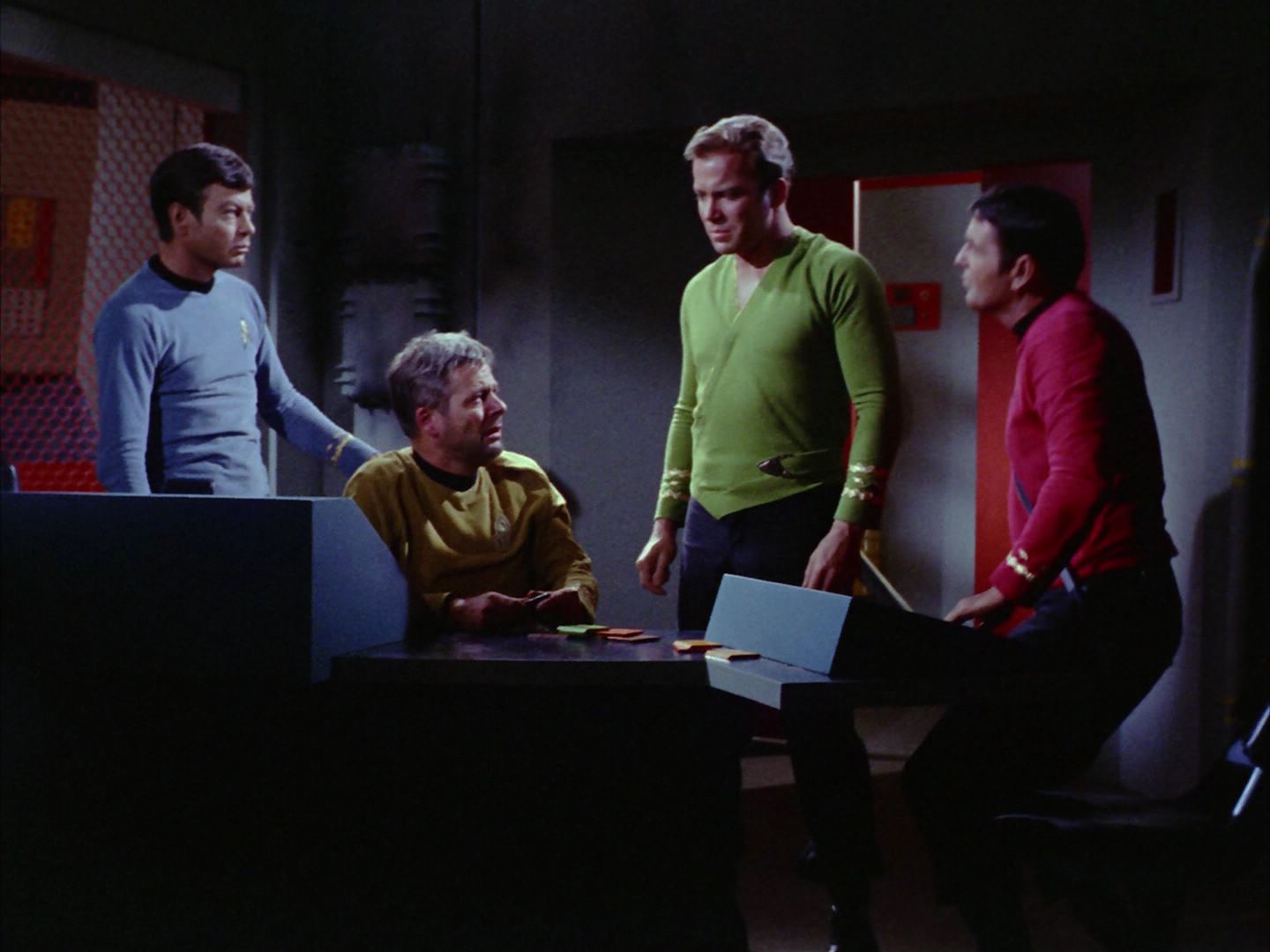 ariane179254_StarTrek_2x06_TheDoomsdayMachine_0628.jpg