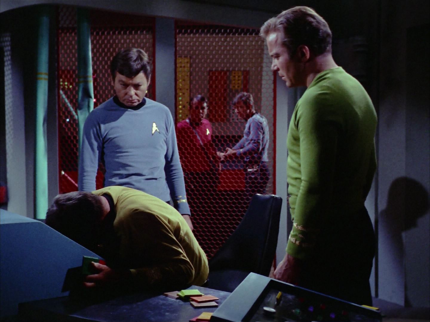 ariane179254_StarTrek_2x06_TheDoomsdayMachine_0727.jpg