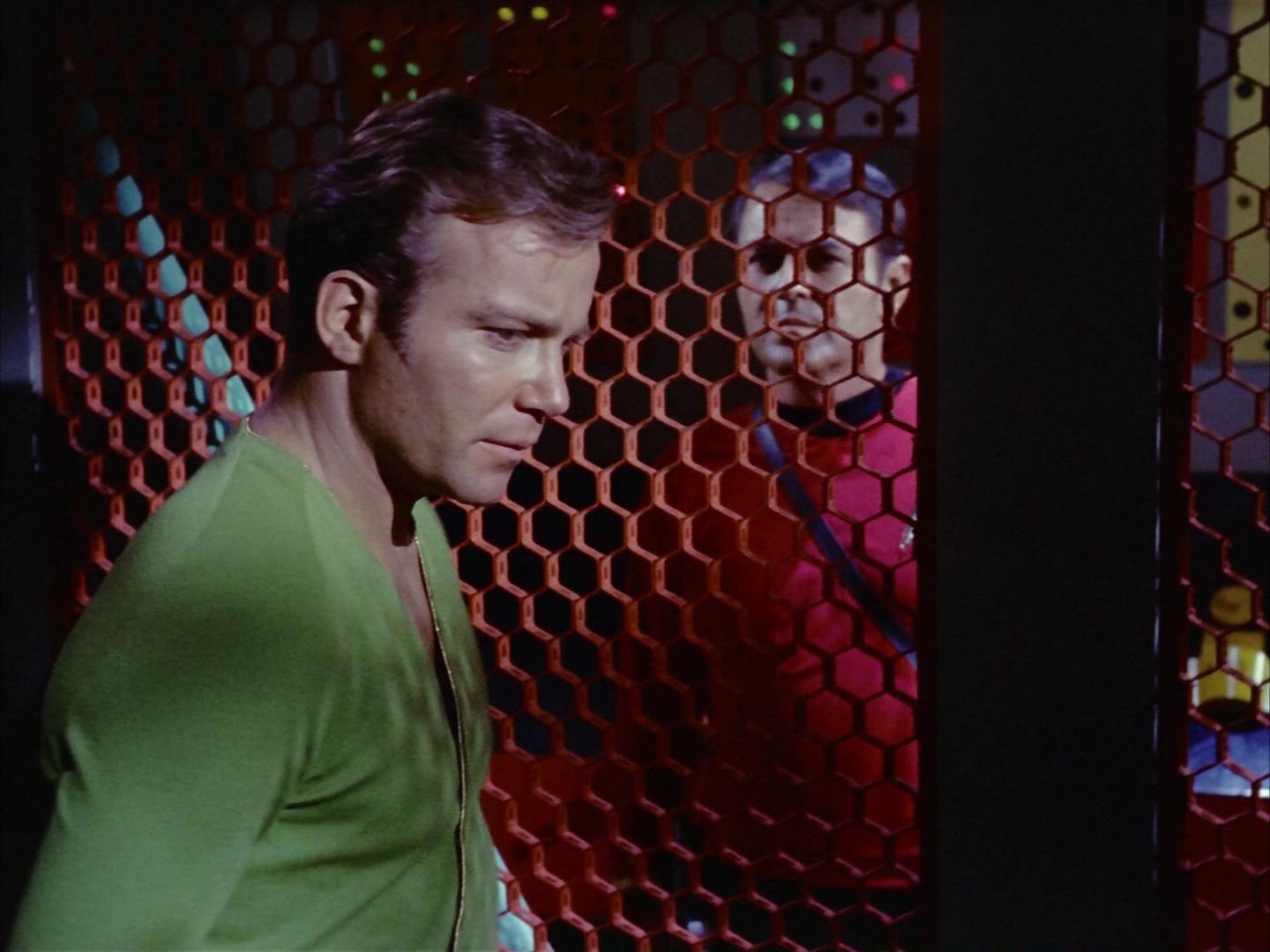 ariane179254_StarTrek_2x06_TheDoomsdayMachine_0760.jpg