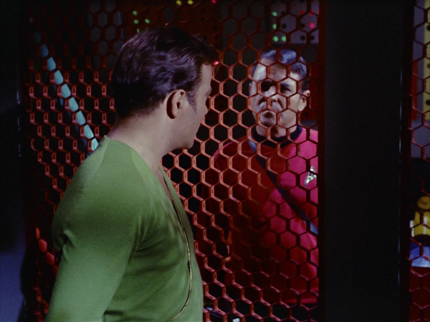 ariane179254_StarTrek_2x06_TheDoomsdayMachine_0764.jpg