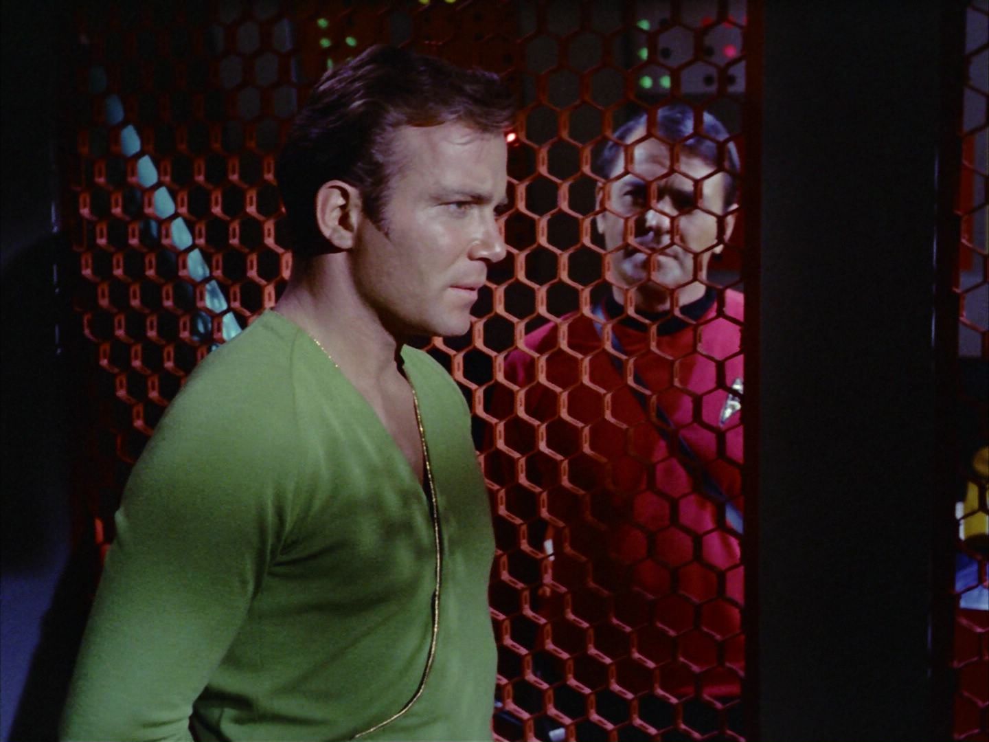 ariane179254_StarTrek_2x06_TheDoomsdayMachine_0770.jpg