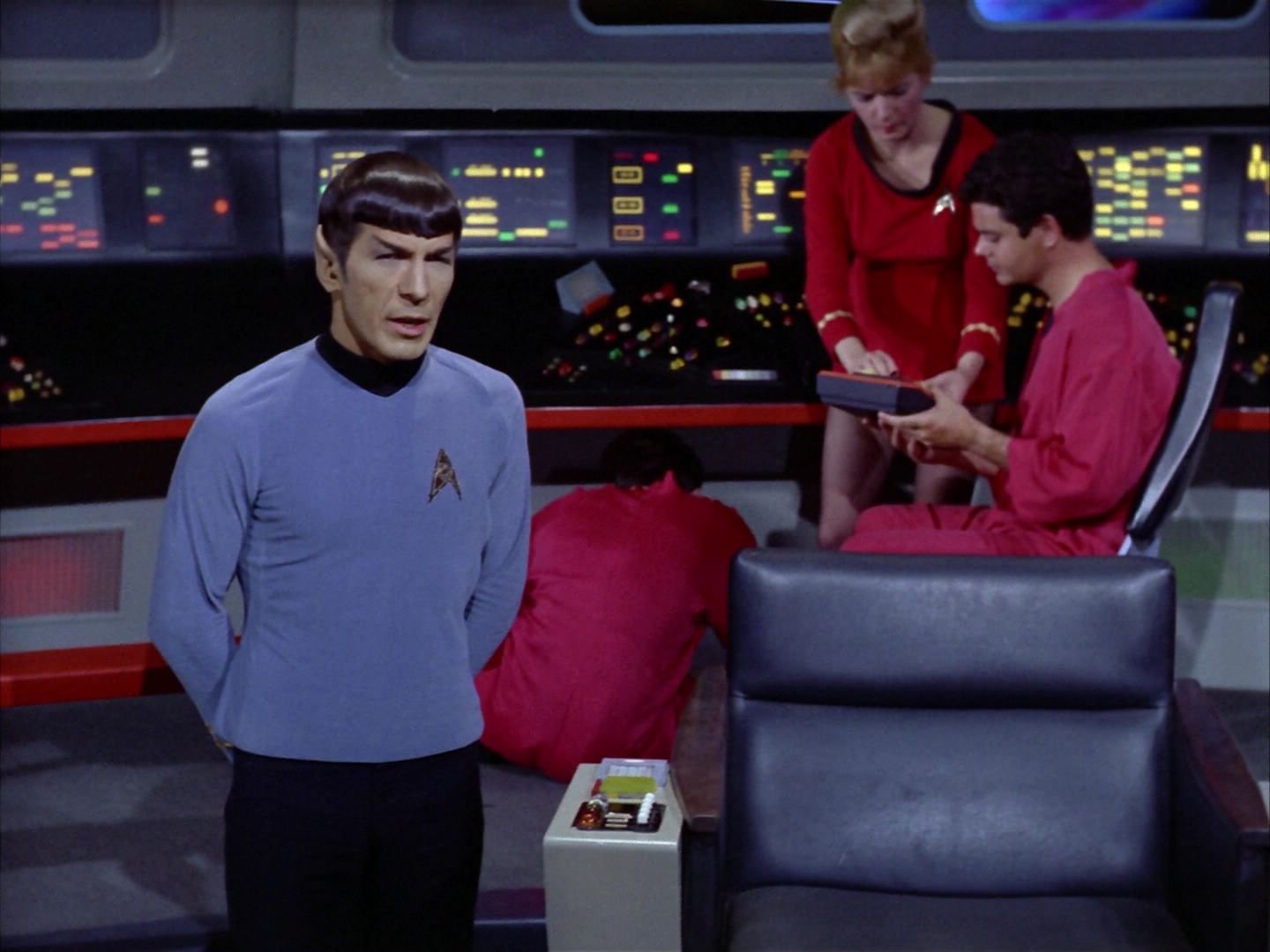 ariane179254_StarTrek_2x06_TheDoomsdayMachine_0825.jpg