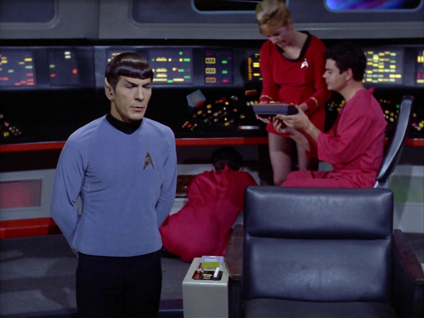 ariane179254_StarTrek_2x06_TheDoomsdayMachine_0828.jpg