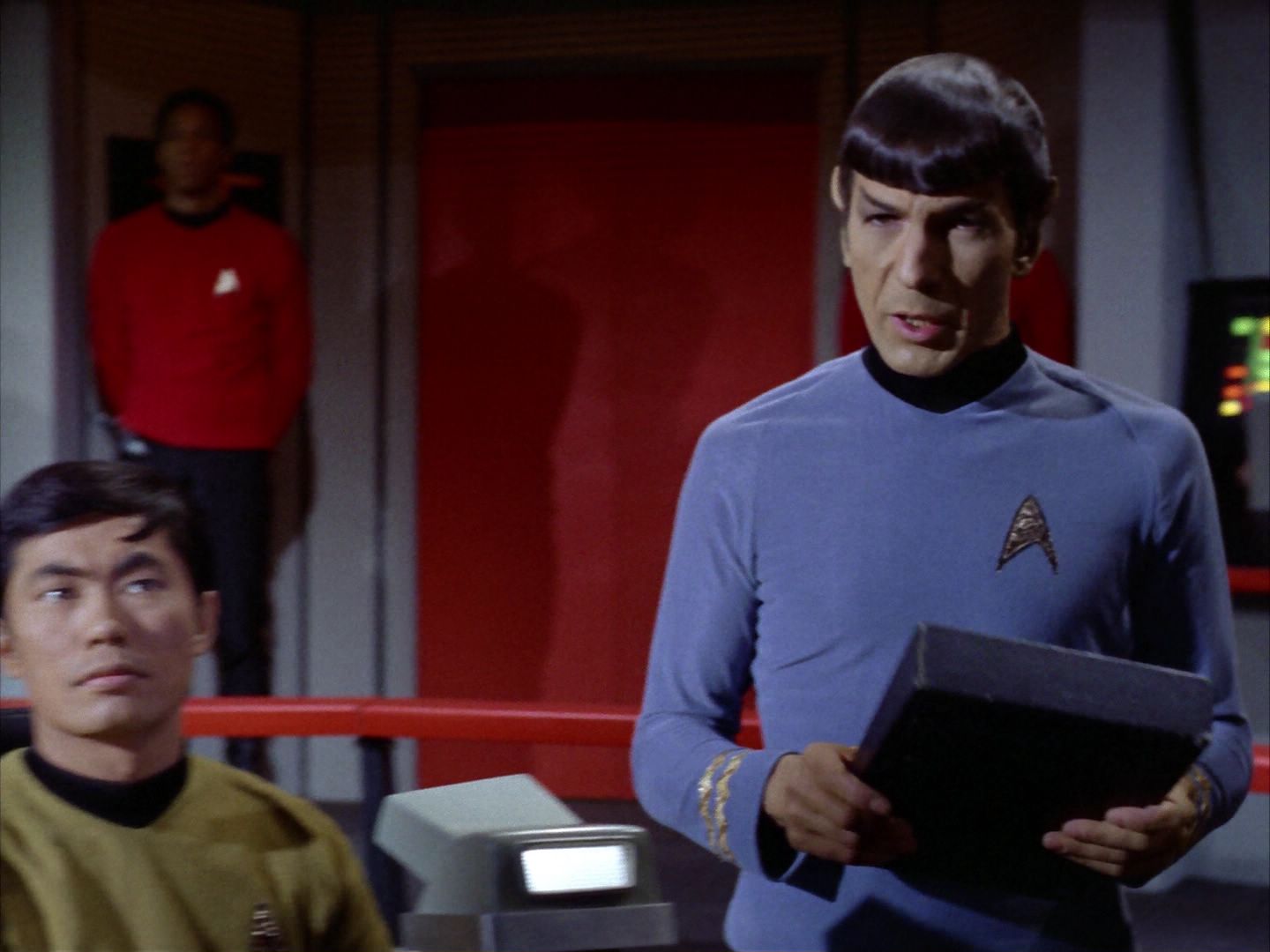 ariane179254_StarTrek_2x06_TheDoomsdayMachine_0886.jpg