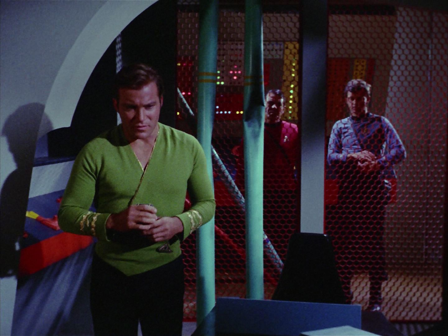 ariane179254_StarTrek_2x06_TheDoomsdayMachine_0922.jpg