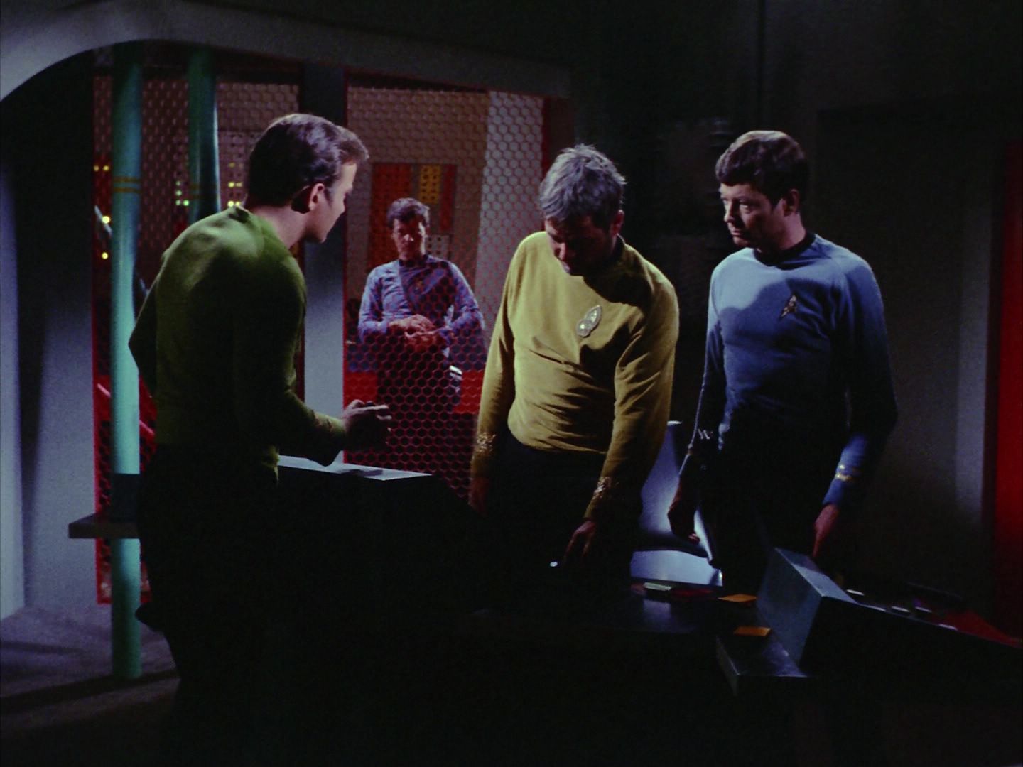 ariane179254_StarTrek_2x06_TheDoomsdayMachine_0989.jpg
