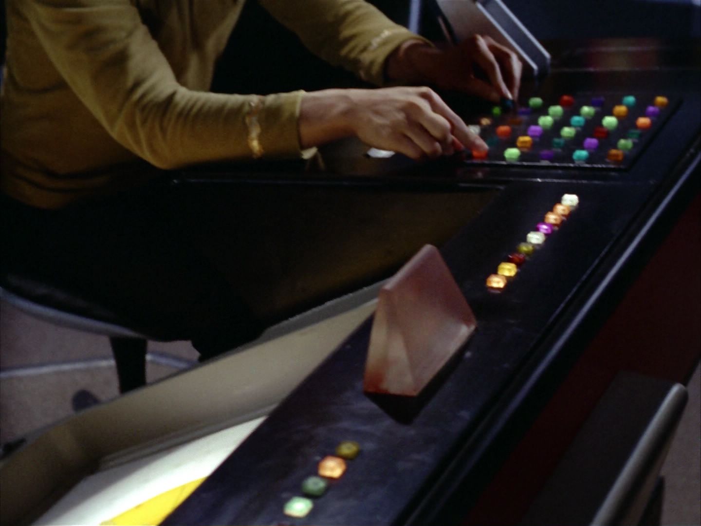 ariane179254_StarTrek_2x06_TheDoomsdayMachine_1024.jpg