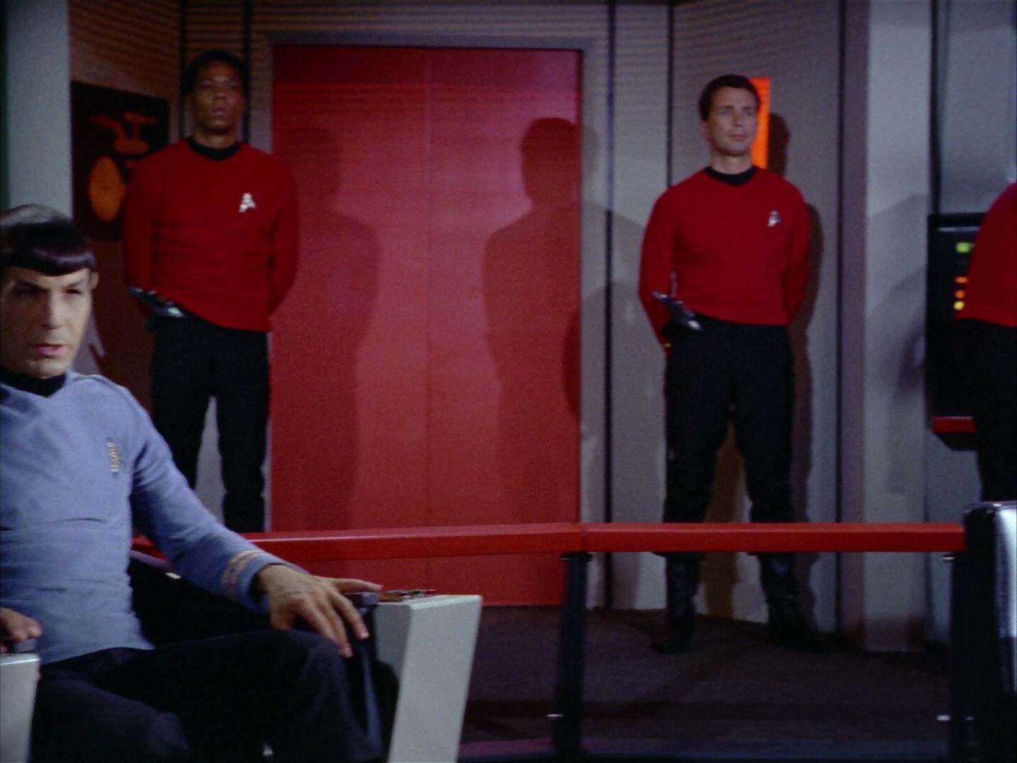 ariane179254_StarTrek_2x06_TheDoomsdayMachine_1028.jpg