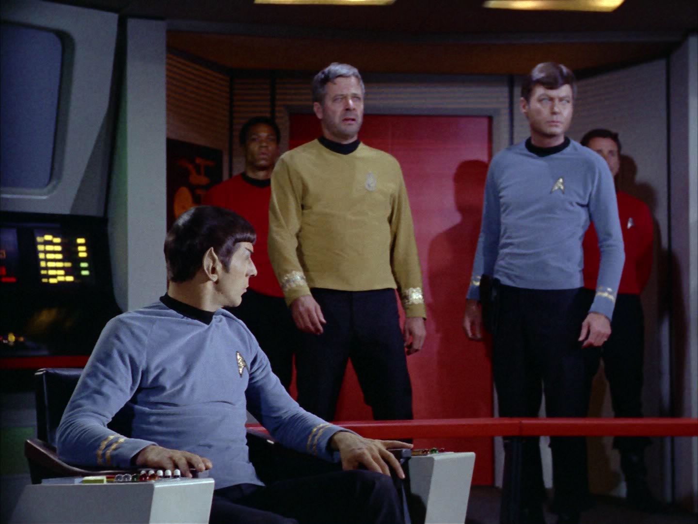 ariane179254_StarTrek_2x06_TheDoomsdayMachine_1036.jpg