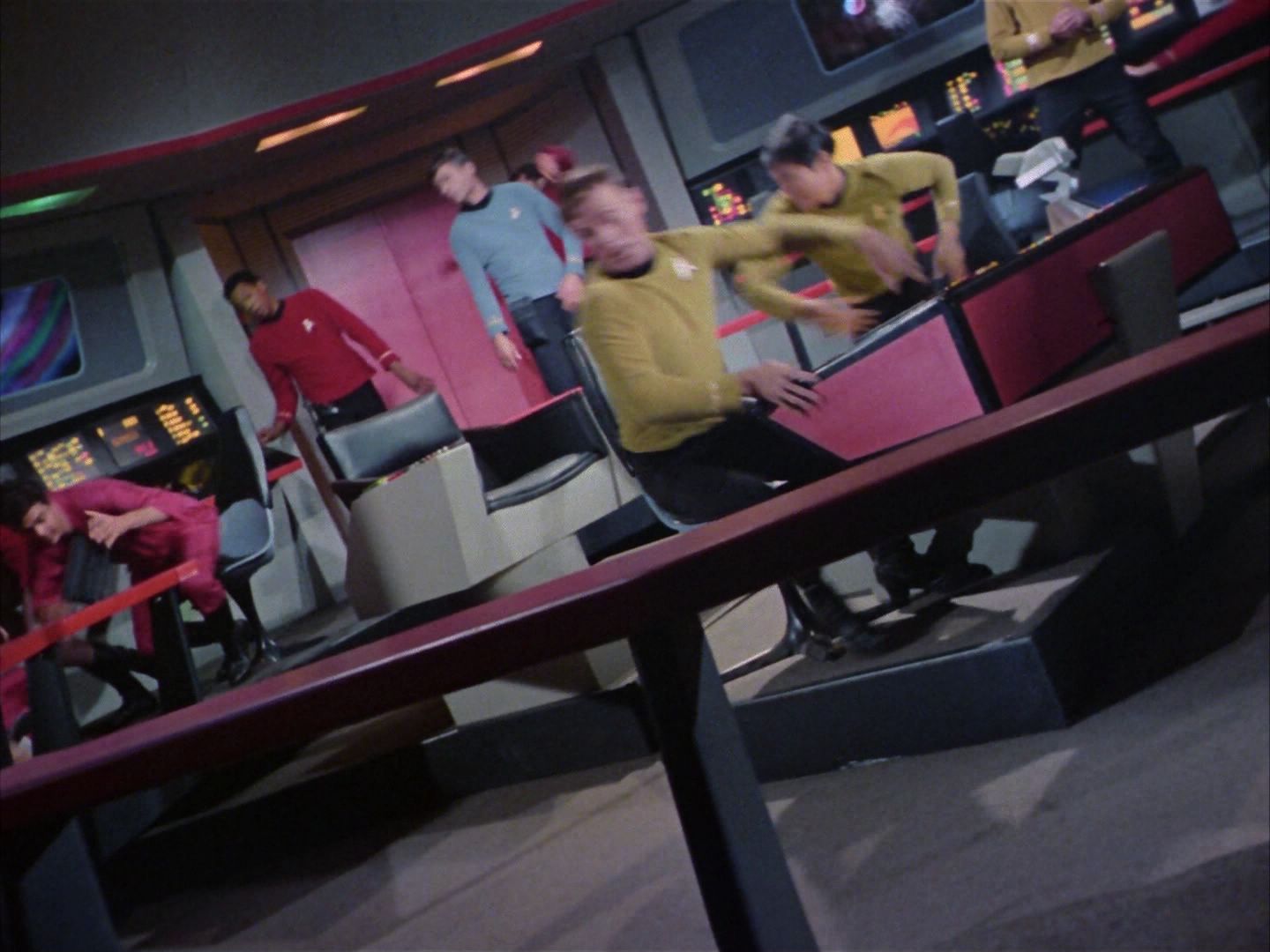 ariane179254_StarTrek_2x06_TheDoomsdayMachine_1153.jpg