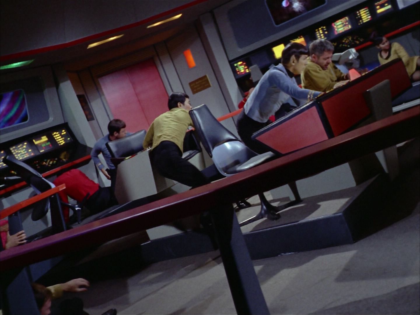 ariane179254_StarTrek_2x06_TheDoomsdayMachine_1164.jpg