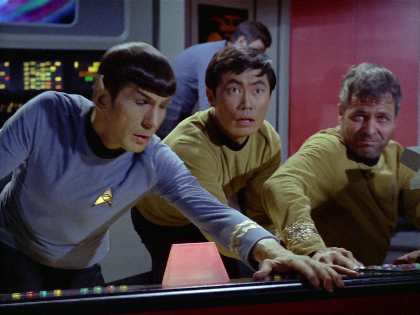 ariane179254_StarTrek_2x06_TheDoomsdayMachine_1173.jpg