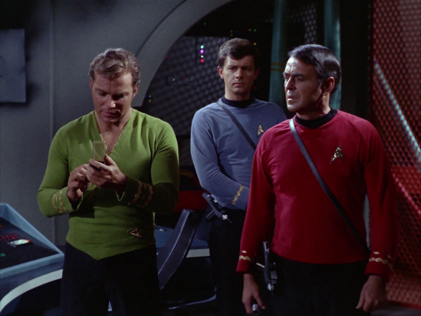 ariane179254_StarTrek_2x06_TheDoomsdayMachine_1196.jpg
