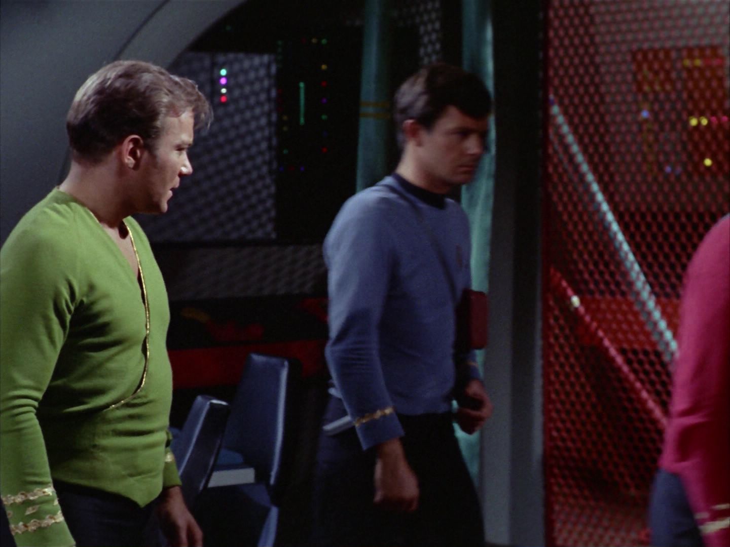 ariane179254_StarTrek_2x06_TheDoomsdayMachine_1230.jpg