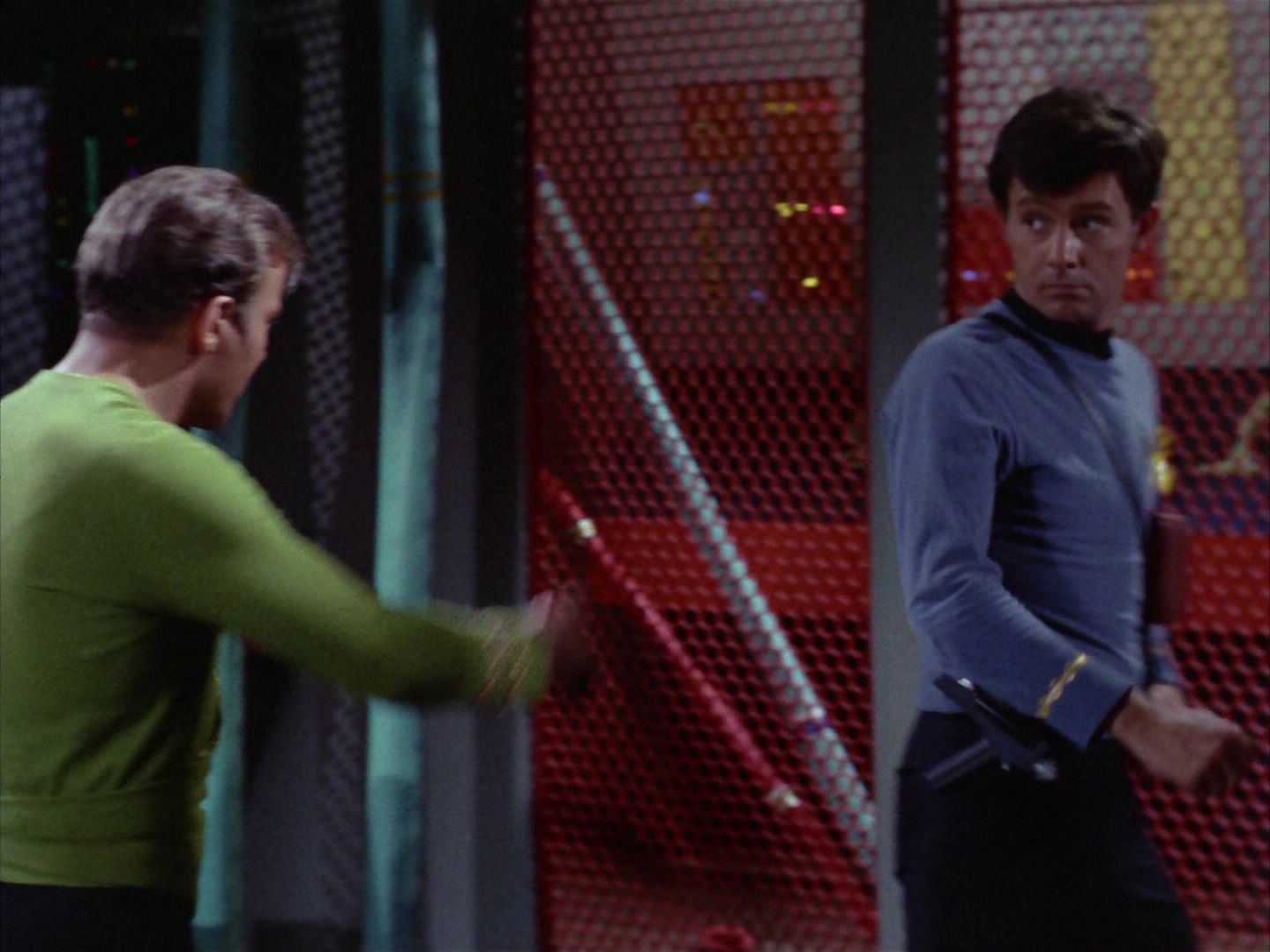 ariane179254_StarTrek_2x06_TheDoomsdayMachine_1231.jpg