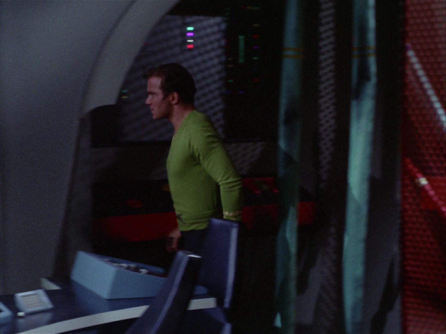 ariane179254_StarTrek_2x06_TheDoomsdayMachine_1234.jpg
