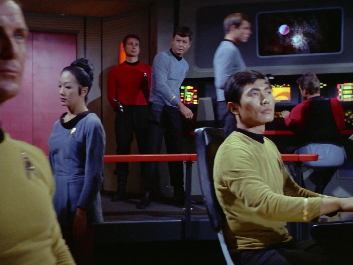 ariane179254_StarTrek_2x06_TheDoomsdayMachine_1249.jpg