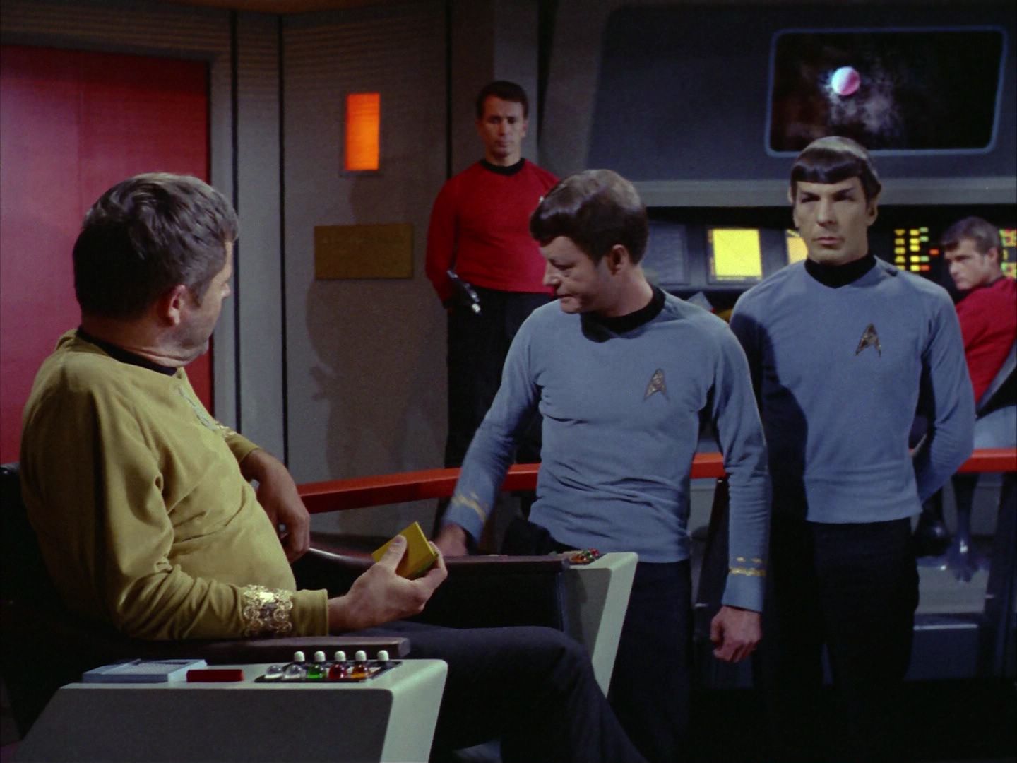 ariane179254_StarTrek_2x06_TheDoomsdayMachine_1519.jpg