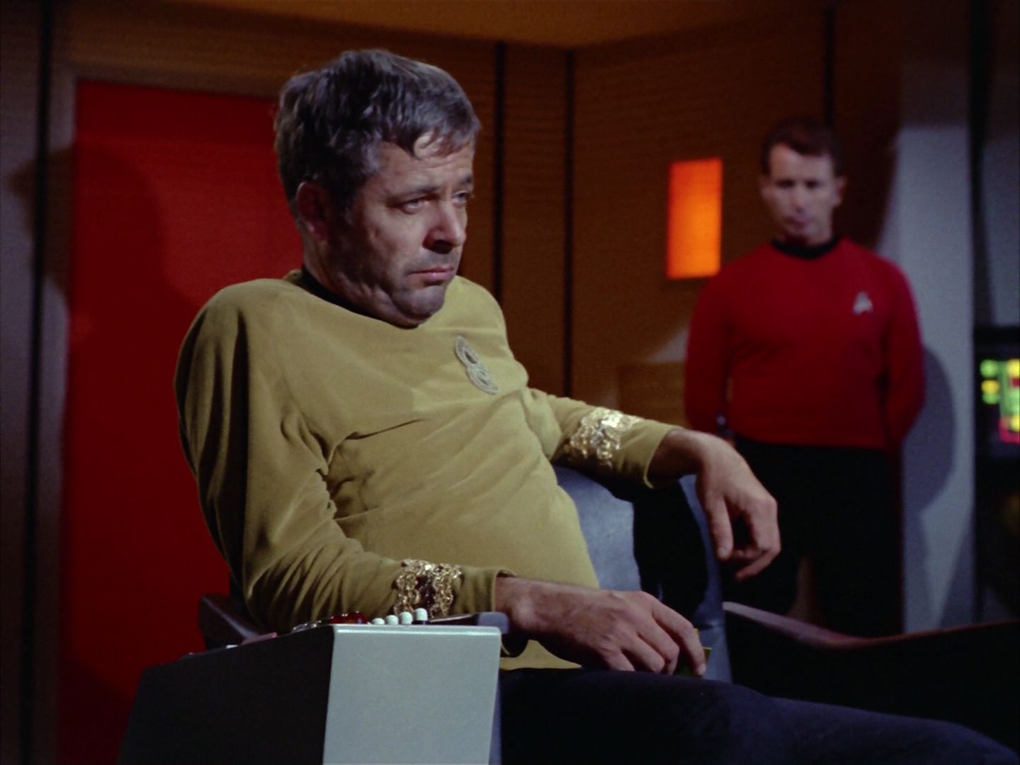 ariane179254_StarTrek_2x06_TheDoomsdayMachine_1541.jpg