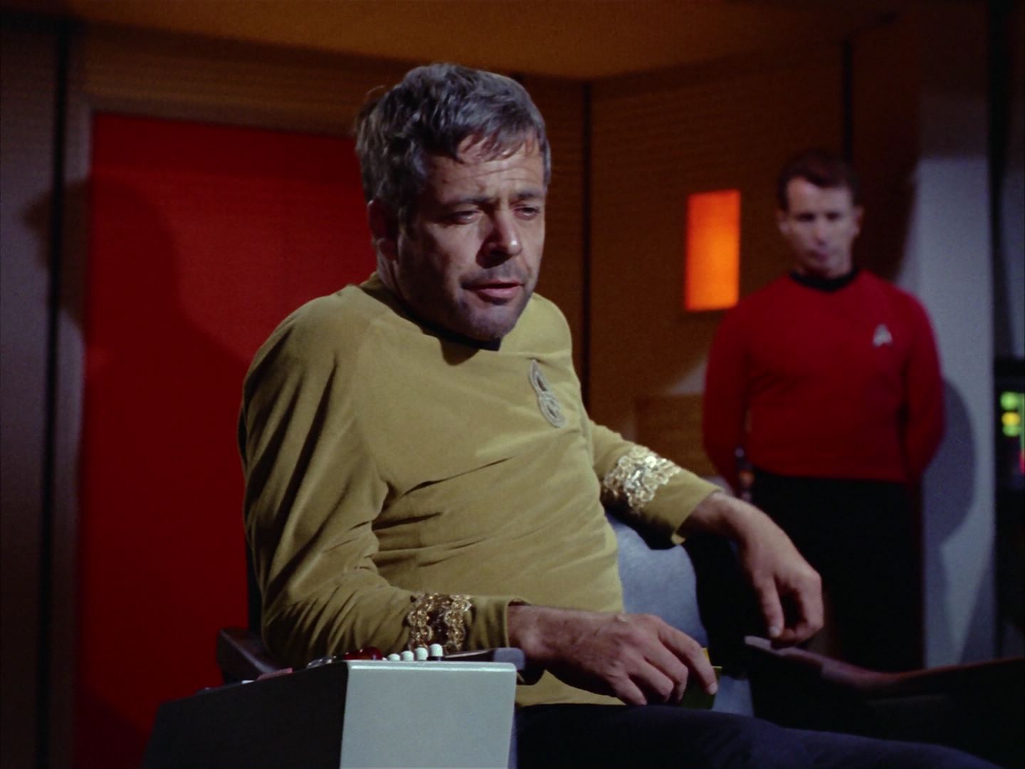 ariane179254_StarTrek_2x06_TheDoomsdayMachine_1545.jpg