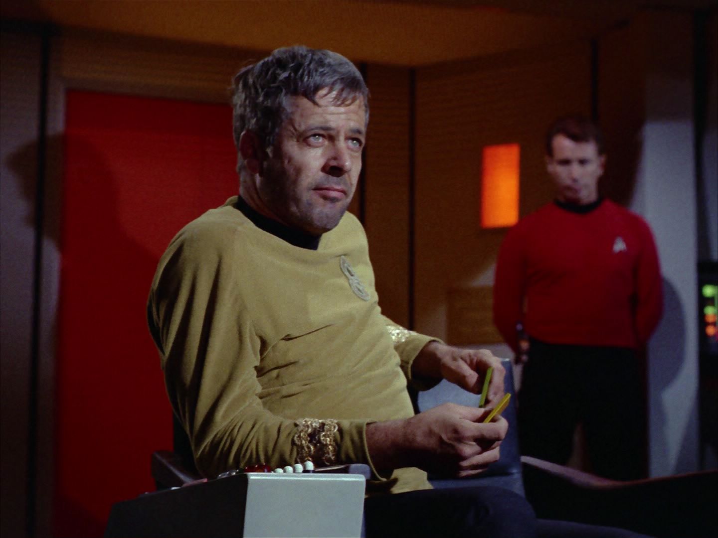 ariane179254_StarTrek_2x06_TheDoomsdayMachine_1581.jpg