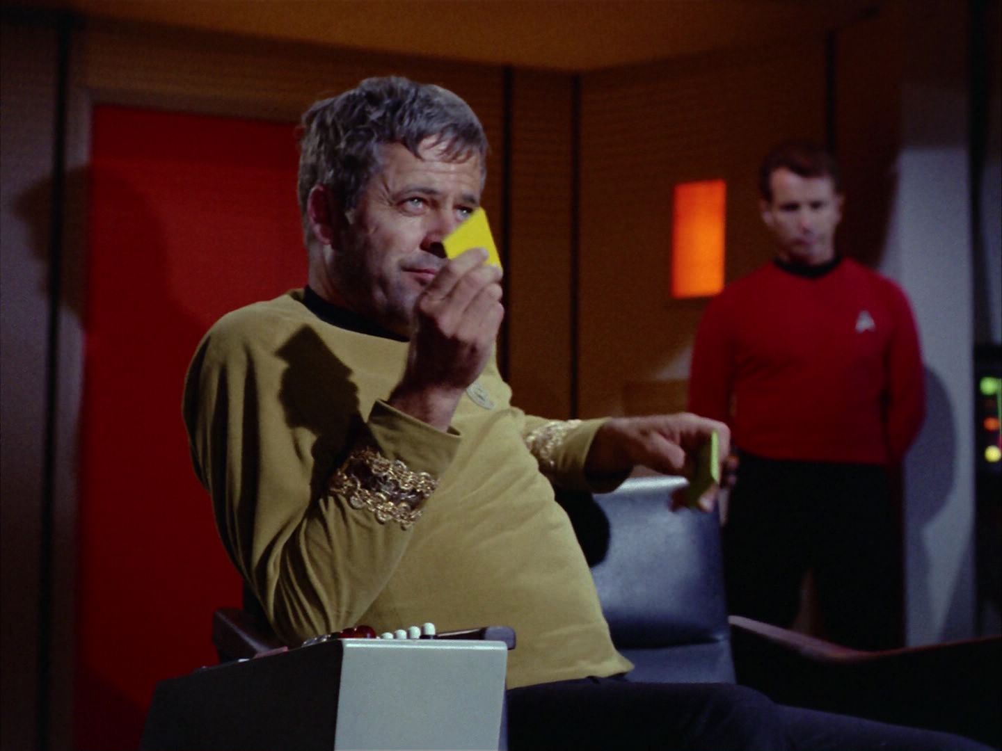 ariane179254_StarTrek_2x06_TheDoomsdayMachine_1587.jpg