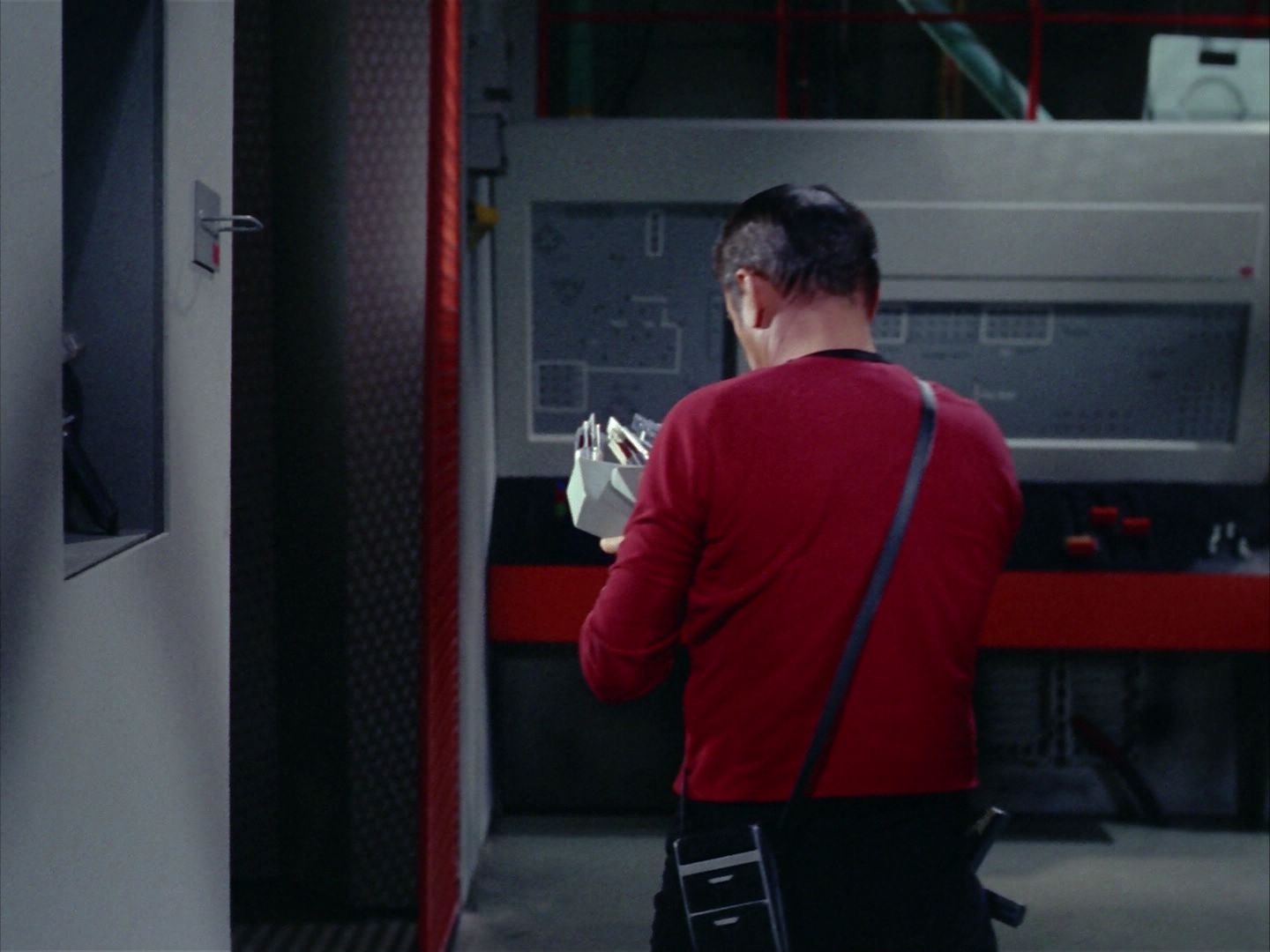 ariane179254_StarTrek_2x06_TheDoomsdayMachine_1647.jpg