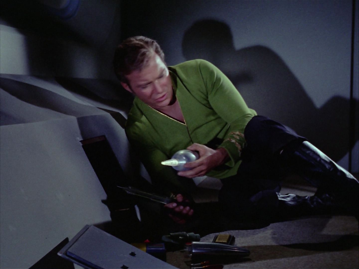 ariane179254_StarTrek_2x06_TheDoomsdayMachine_1656.jpg